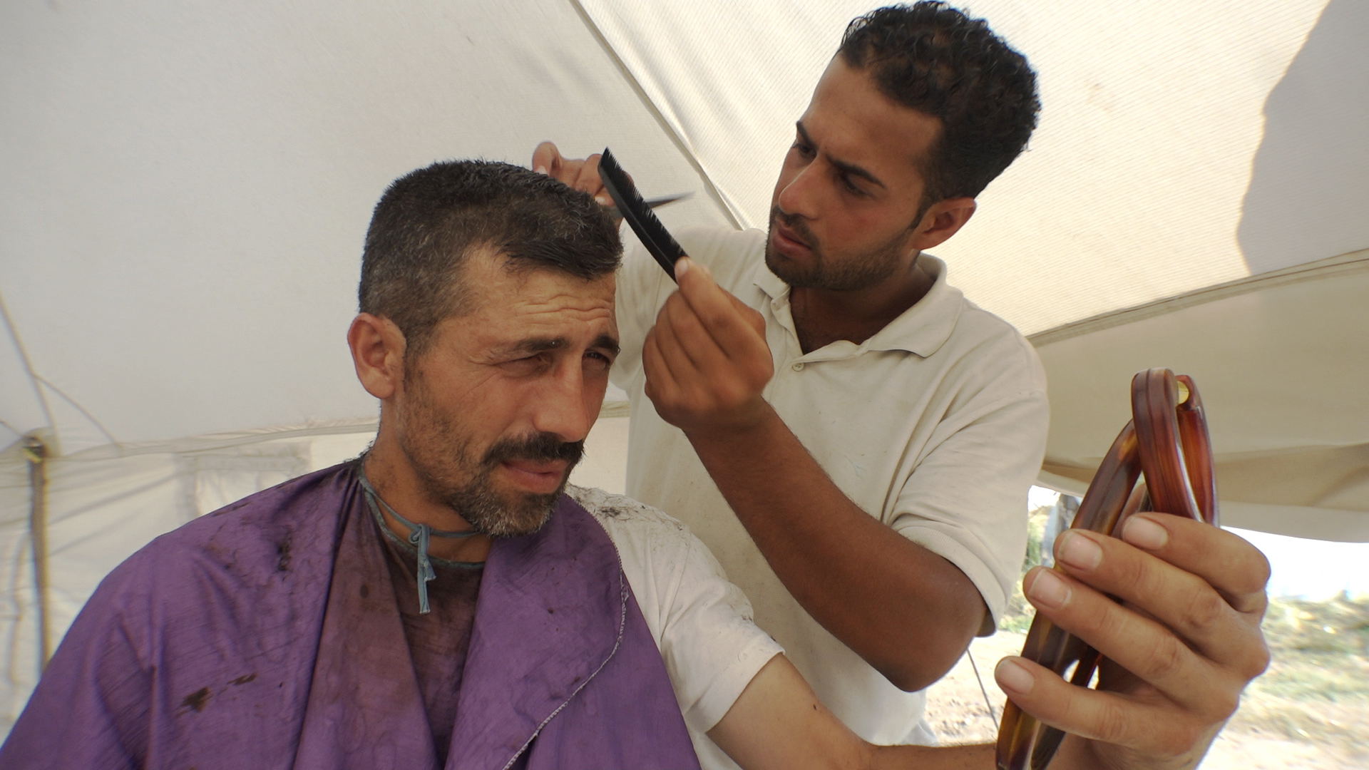 Good evening to the people living in the camp (fragment)